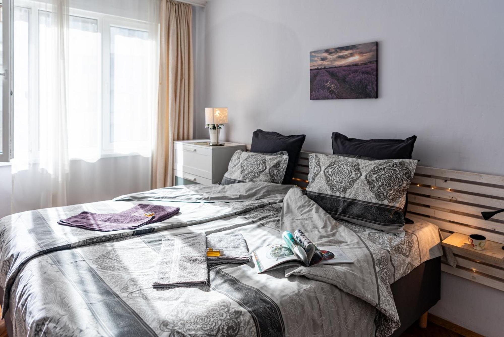 Photo Art Apartment Burgas Exteriör bild